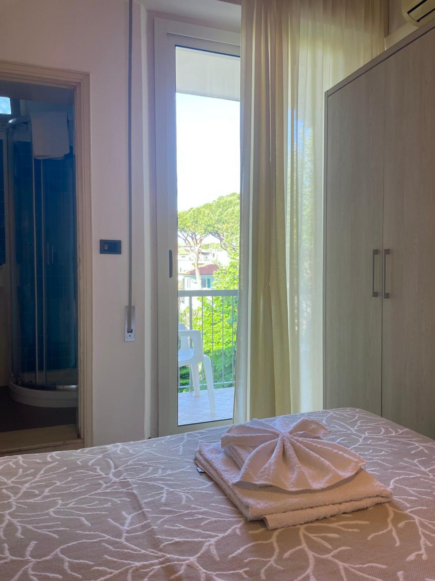 Hotel Reale Rimini Exterior photo